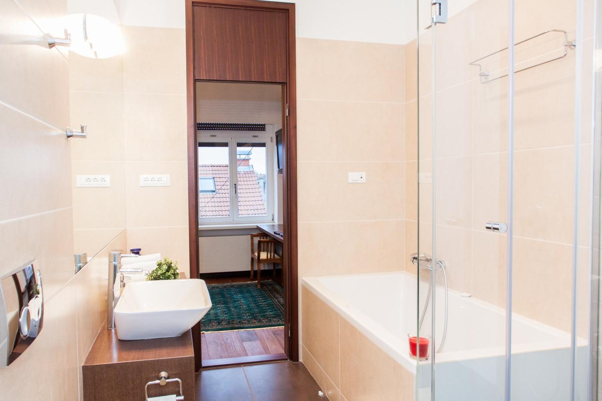Centroom Apartments Загреб Екстериор снимка