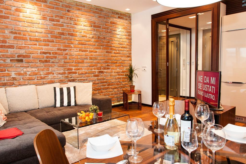 Centroom Apartments Загреб Екстериор снимка