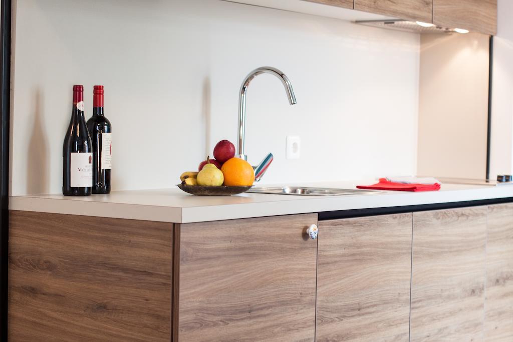 Centroom Apartments Загреб Стая снимка