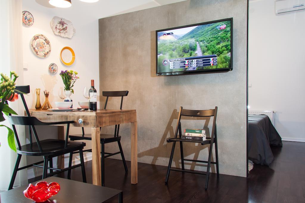 Centroom Apartments Загреб Стая снимка